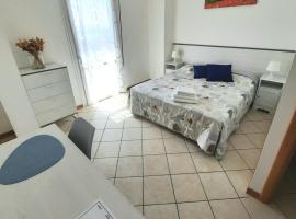 Villa Mayoti B&B, hotel en Manerba del Garda