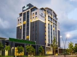 Courtyard Hotel Waterfall City, hotel em Midrand