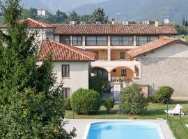 Holiday Home Villetta by Interhome, hotel de golf din San Felice del Benaco