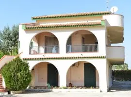 Apartment In Villa near The Sea