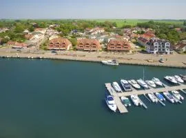 hafennahe Ferienwohnung mit Balkon und Meerblick - Hafenhäuser Wiek Wohnung 14