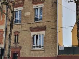 Libération-Maison d'hotes, hotel near Louis-Aragon Multimedia Library, Le Mans