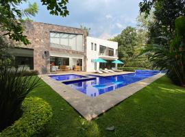 Casa Huitzil - La mejor casa de Malinalco con alberca y jacuzzi climatizados, hotel barat a Malinalco