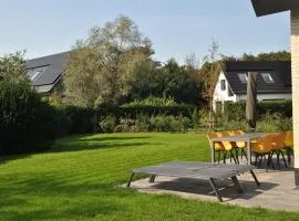 Bungalow in Texel near National Park