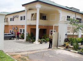 Room in Lodge - Bristlecone Suites and Apartments, vacation rental in Abuja