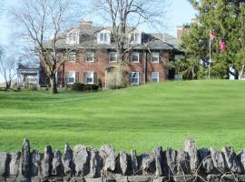 Clonmel Castle Suites, hotel v destinaci Port Dover