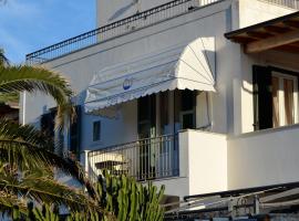 Casa Baia Luna, family hotel in Ponza