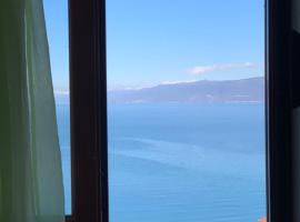 Syzo Rooftop 360°, holiday rental in Pogradec