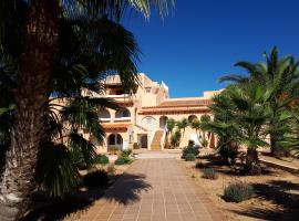 Villa Clementina, apartment in Es Pujols