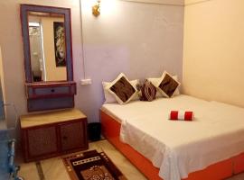 Good Vibes Hotel, hotell i Agra