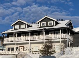 Vaeltajankulma H6 Ski Resort Ylläsjärvi alue, hotel di Ylläsjärvi