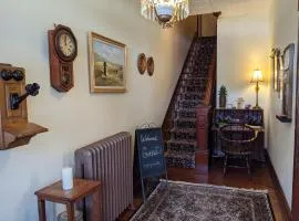 Lizard Creek Inn