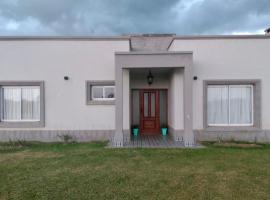 Casimiro Casa de Campo - Guest's house, holiday home in Colonia Carlos Pellegrini