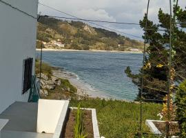 Casa Montelouro, vacation home in Muros
