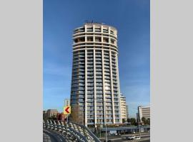 Lux 2 Room Suite Apartment With Seaview In Center, hotel perto de Shopping Center Marmara Forum, Istambul