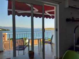 Blue sea blue sky, pet-friendly hotel in Lovište