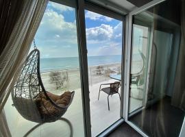 Ella by the sea Residence, hotel v mestu Mamaia Nord – Năvodari