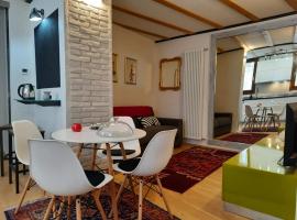 MINI CONTRA' DEI SERVI - VICENZA, apartment in Vicenza