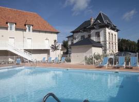 Résidence Odalys Le Domaine des Dunettes: Cabourg şehrinde bir apart otel