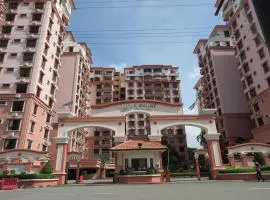 Zoomma Marina Court Condo