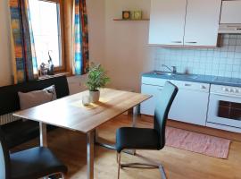 Apartments Scherer, hotel with parking in Obertilliach