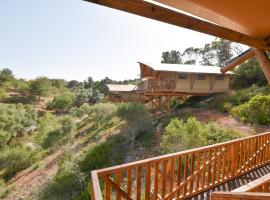 Salema Eco Camp - Sustainable Camping & Glamping, hotel near Santo António Golf Course, Salema