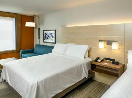Holiday Inn Express & Suites - Medford by IHG, hotel v destinaci Medford