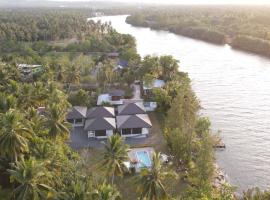 Suan Son Villa Koh Sa Nher สวนสนธิ์วิลล่า เกาะเสนอ SHA, готель у місті Сурат-Тхані