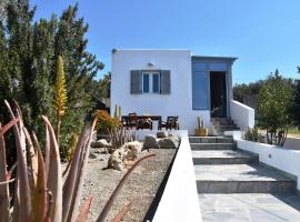 Nelleas home, holiday home in Adamas