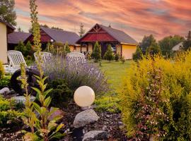 Przyjazna Osada - Domki i Apartamenty, hotel in Darłowo