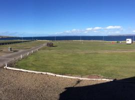 Thurso Bay Holidays, glamping site in Thurso