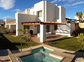 Villa in Spain at Las Colinas Golf & Country Club, ξενοδοχείο σε Orihuela Costa