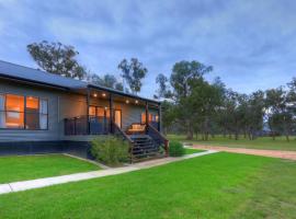 Quaffers on Storm King, lodge in Stanthorpe