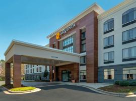 La Quinta by Wyndham Raleigh Downtown North: Raleigh'de bir otel