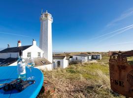 Finest Retreats - Lighthouse Cottage, khách sạn giá rẻ ở Rampside