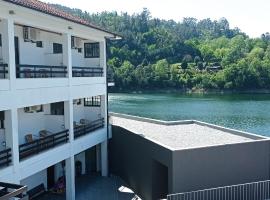 Beira Rio do Gerês, hotel v destinaci Geres