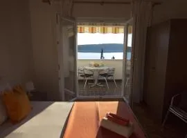 Sea view apartments Sunny Escape