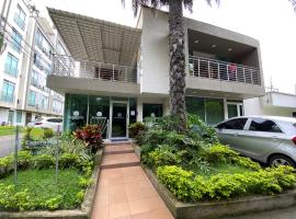 Hotel La Esperanza Ciudad Jardín, serviced apartment sa Cali