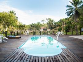 Hotel Fazenda VCP, hotel med pool i Silva Jardim