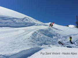 Le Skisun - Massif et Parc national des Ecrins - Puy Saint Vincent 1800, íbúð í Puy-Saint-Vincent