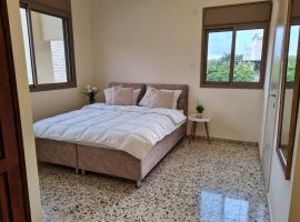 Rizik's Guest House, Bed & Breakfast in Nazareth