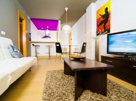 Apartamentos 16:9 Suites Almería, hótel í Almería