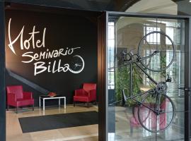 Hotel Seminario Aeropuerto Bilbao, golf hotel in Derio