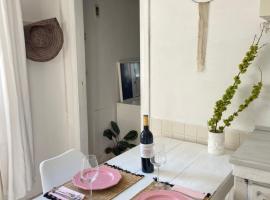 Casa Erica al mare，位于里米尼的酒店