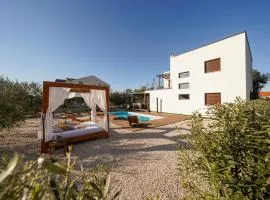 Villa Suncica with Heated Pool and Jacuzzi