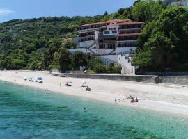 Karaoulanis Beach, hotel v destinaci Agios Ioannis Pelio
