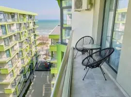 SeaLand Apartment - Spa n Pools beach Resort