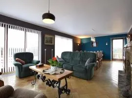 Holiday Home in Porcheresse near Hiking Trails