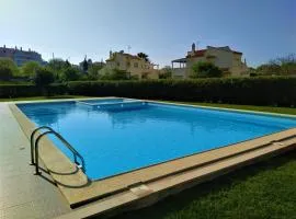 Algarve Beach Vibes Apartment, WiFi, Pool, AC, BBQ