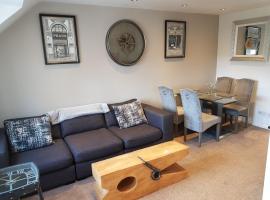 Bowness On Windermere, Lovely Apartment for 4 With Parking, villa i Bowness-on-Windermere